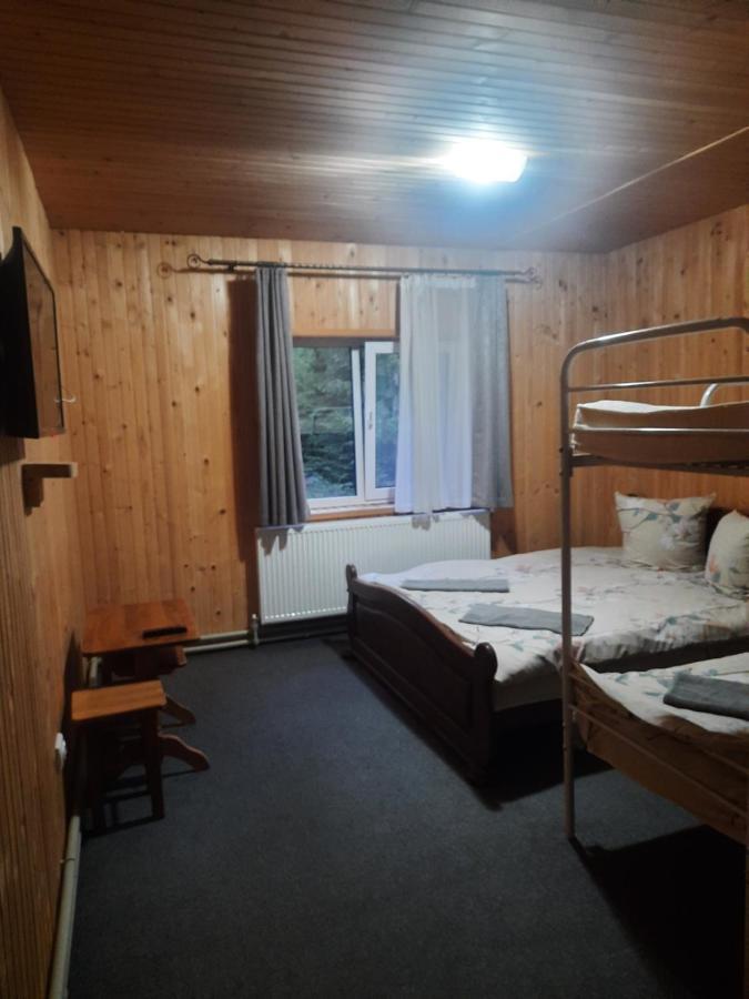 Hotel Novoe Shale Yablunytsya Εξωτερικό φωτογραφία