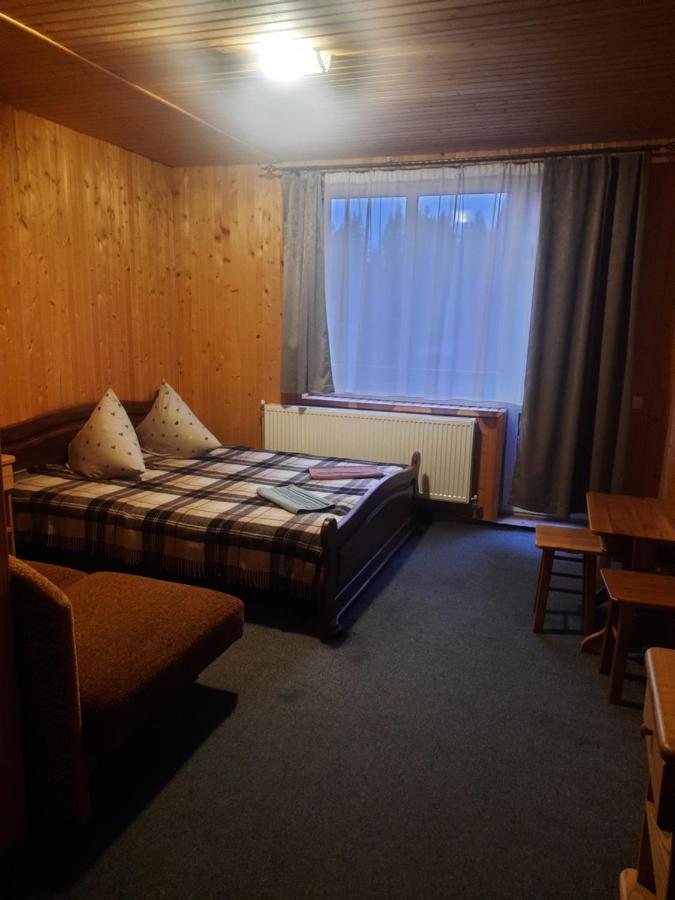 Hotel Novoe Shale Yablunytsya Εξωτερικό φωτογραφία