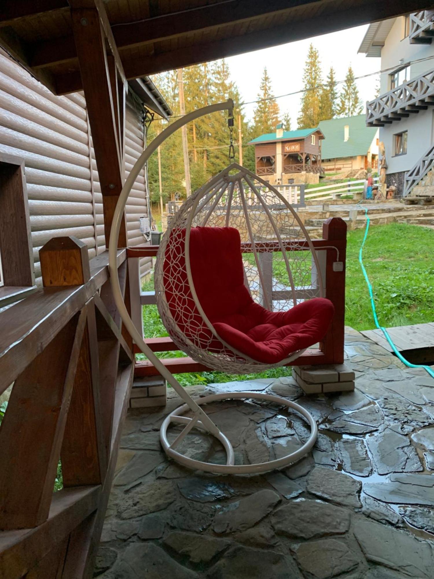 Hotel Novoe Shale Yablunytsya Εξωτερικό φωτογραφία