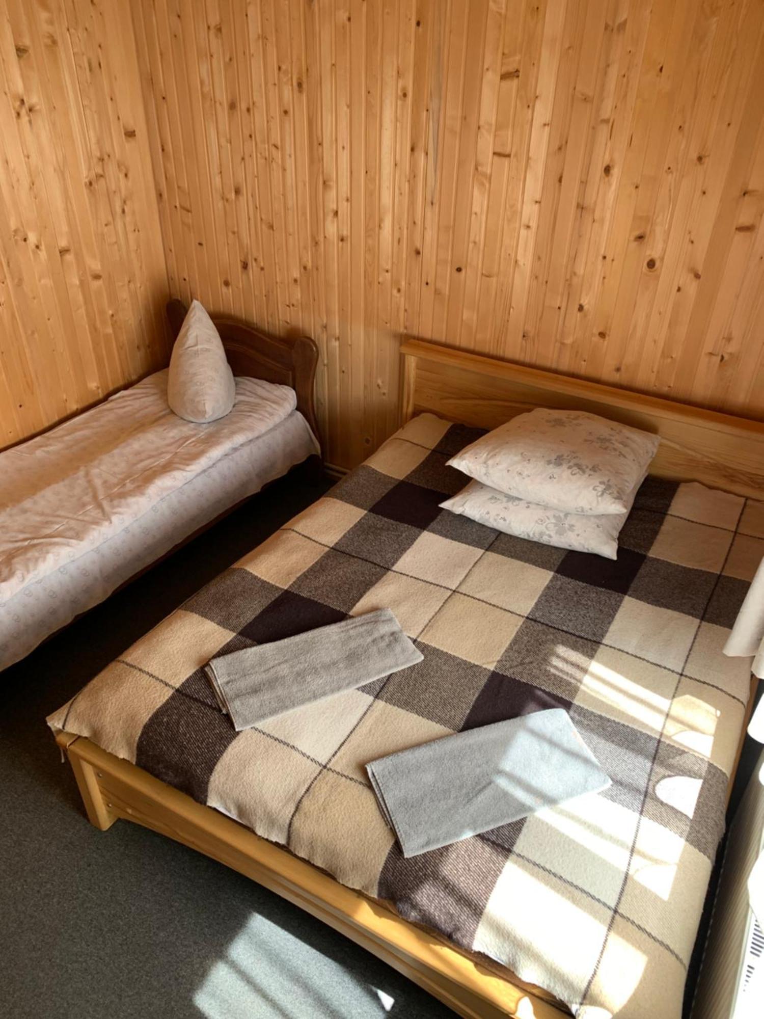 Hotel Novoe Shale Yablunytsya Εξωτερικό φωτογραφία