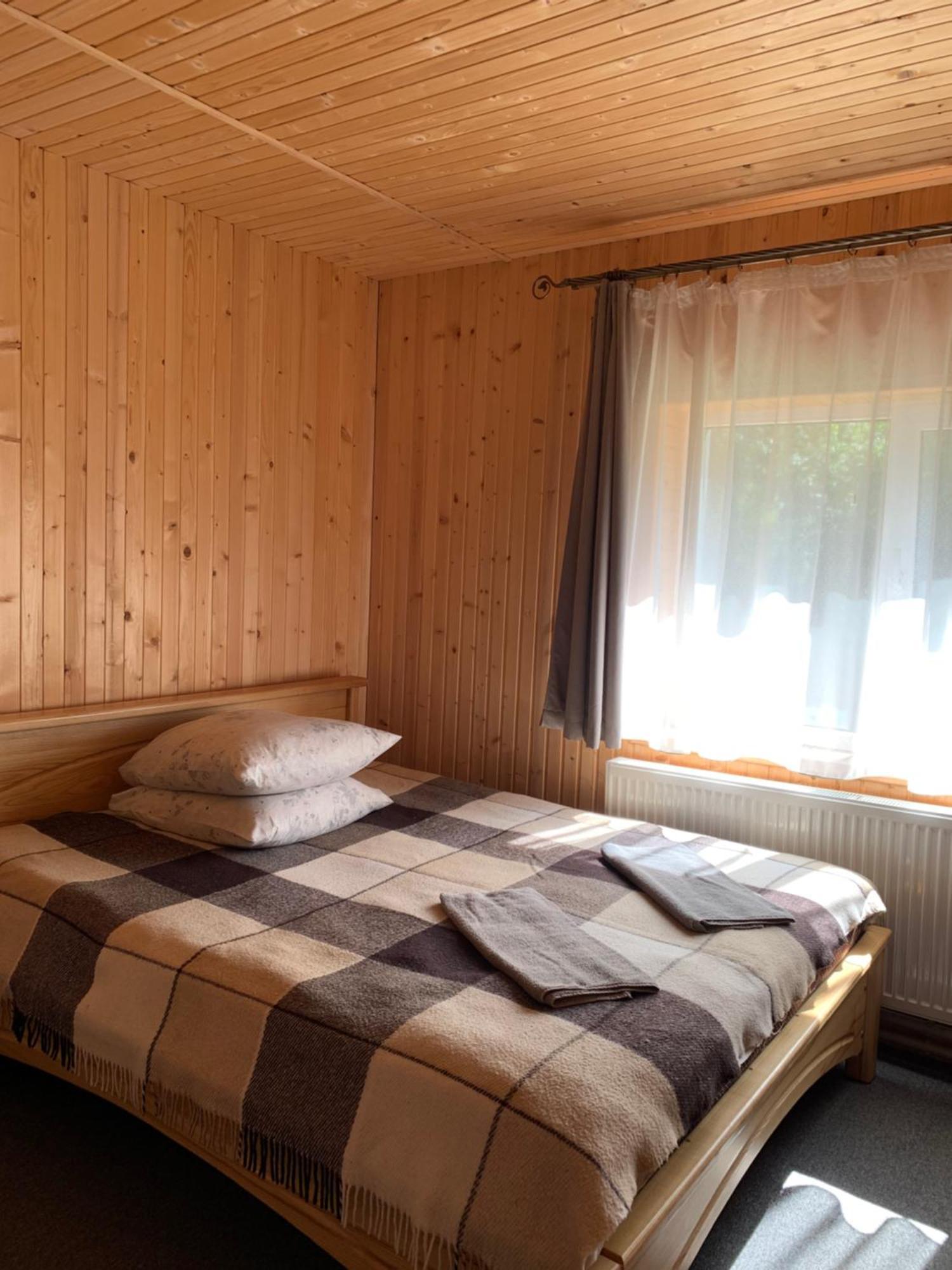 Hotel Novoe Shale Yablunytsya Εξωτερικό φωτογραφία
