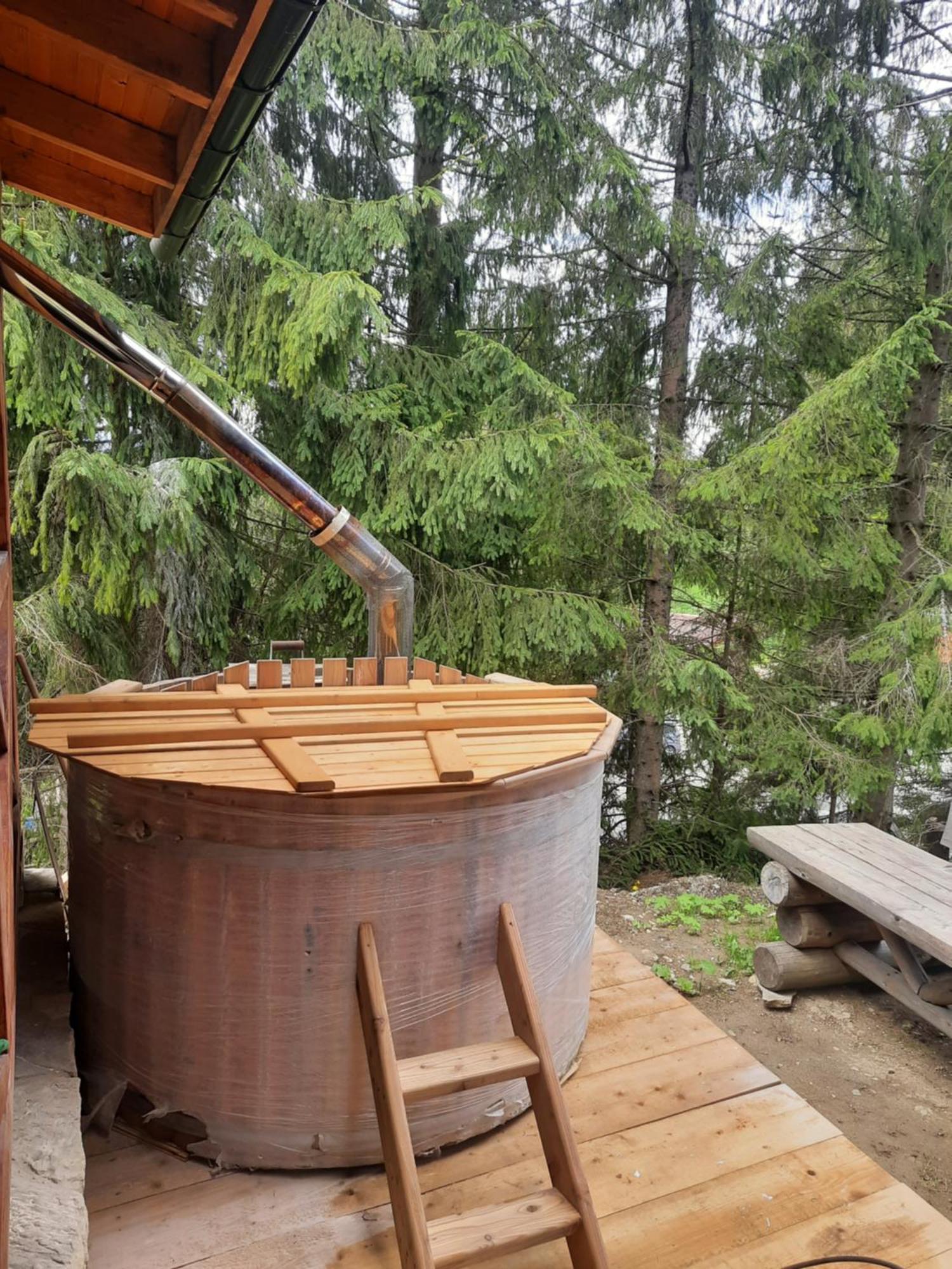 Hotel Novoe Shale Yablunytsya Εξωτερικό φωτογραφία