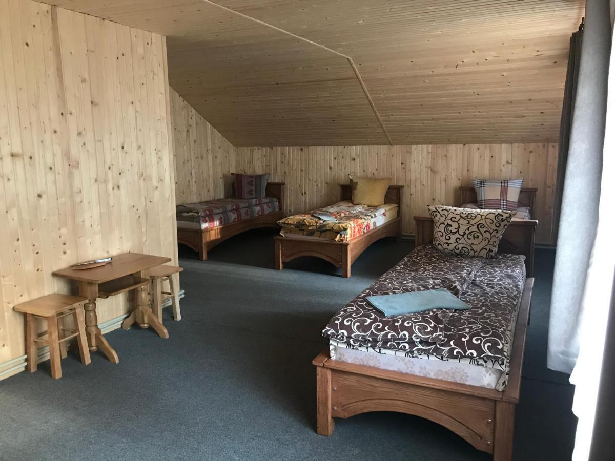 Hotel Novoe Shale Yablunytsya Εξωτερικό φωτογραφία