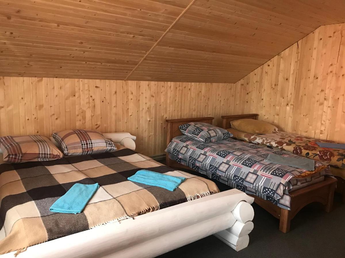 Hotel Novoe Shale Yablunytsya Εξωτερικό φωτογραφία
